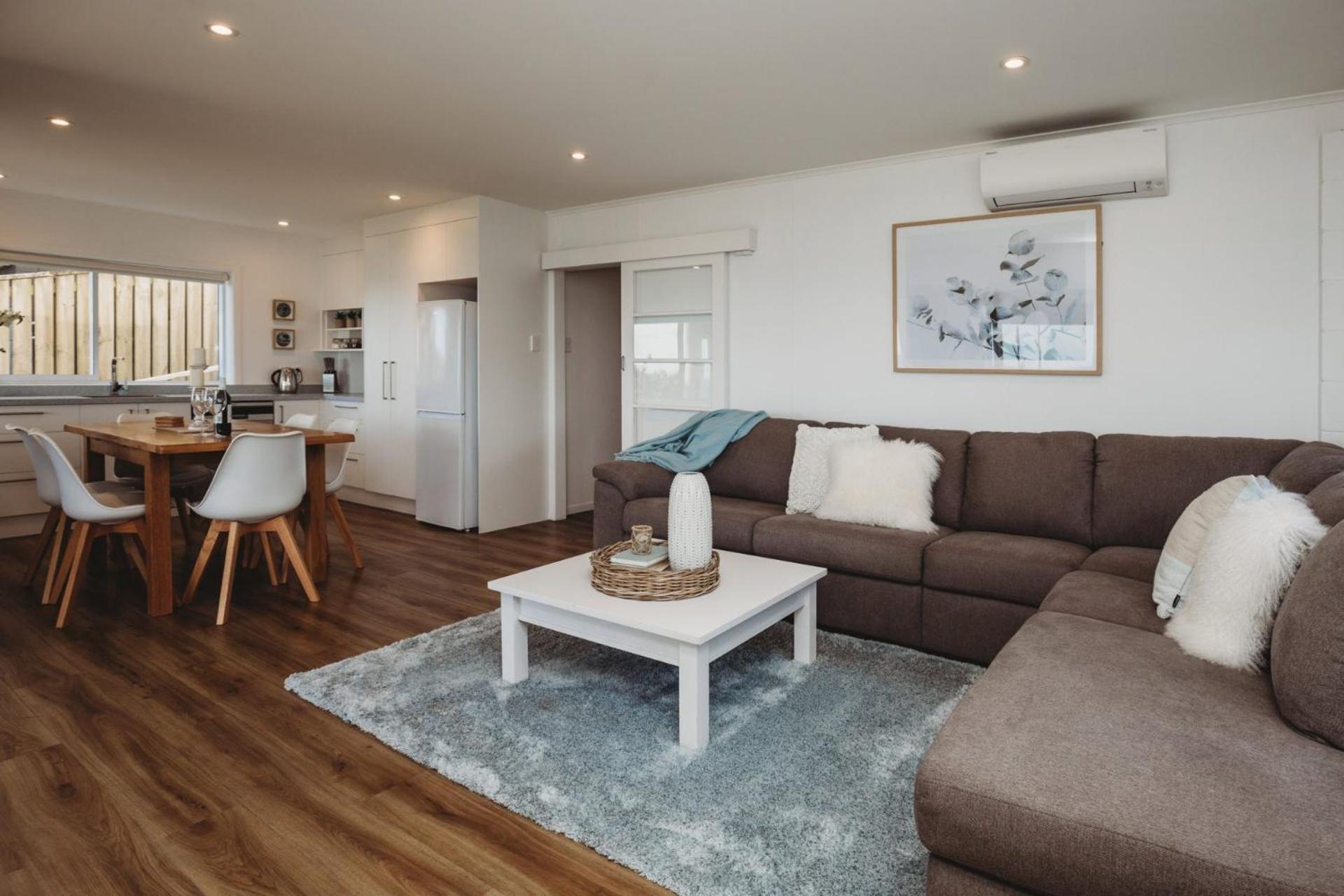 Wow On Wanaka Bay Apartment New Plymouth Exterior photo