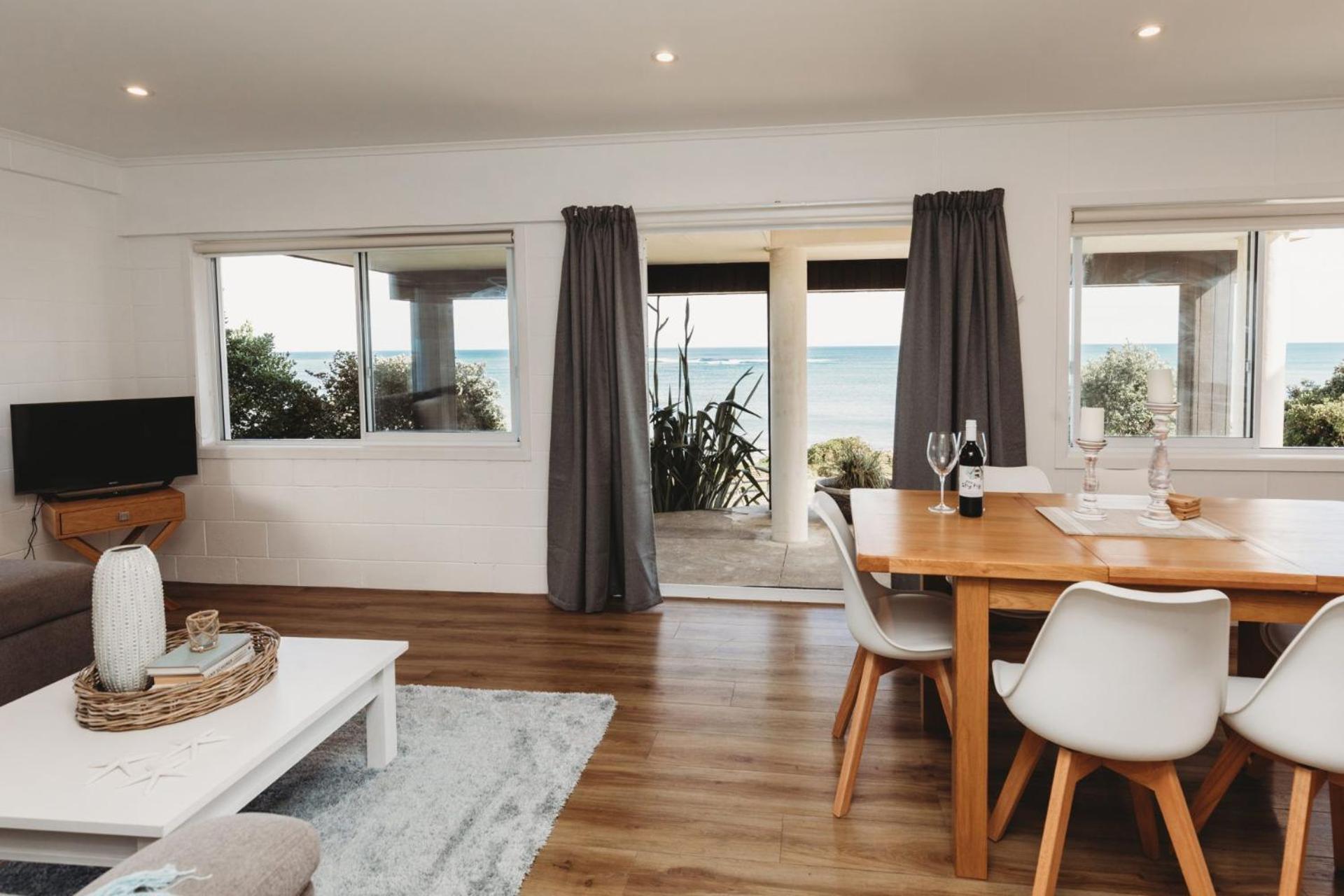 Wow On Wanaka Bay Apartment New Plymouth Exterior photo
