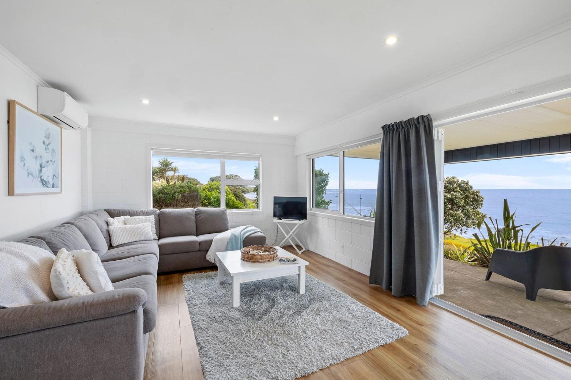 Wow On Wanaka Bay Apartment New Plymouth Exterior photo